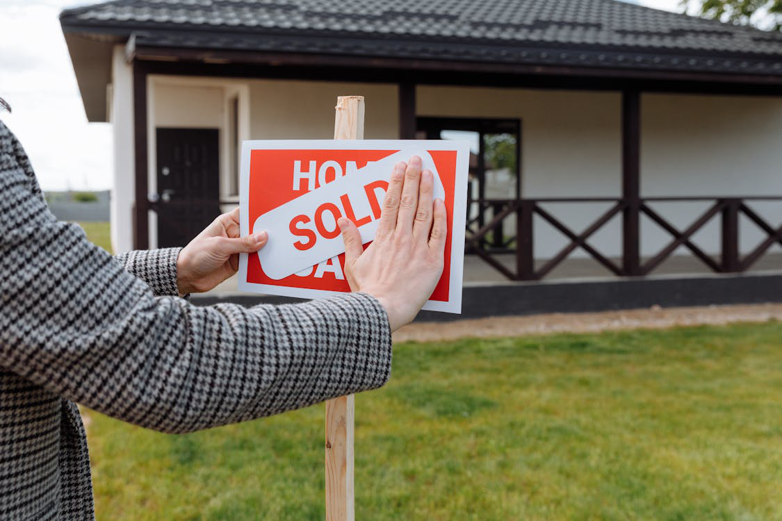 How to Avoid Foreclosure and Sell Your Home Fast in Texas